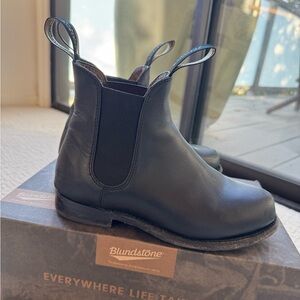 Blundstone Heritage Leather Black Ankle Boot